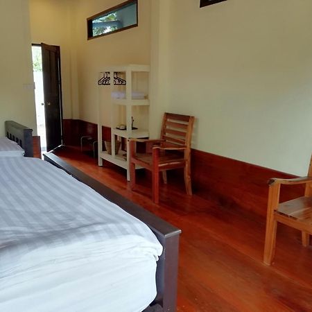 Riverview Bungalows & Gh Muang Ngoi Exterior foto