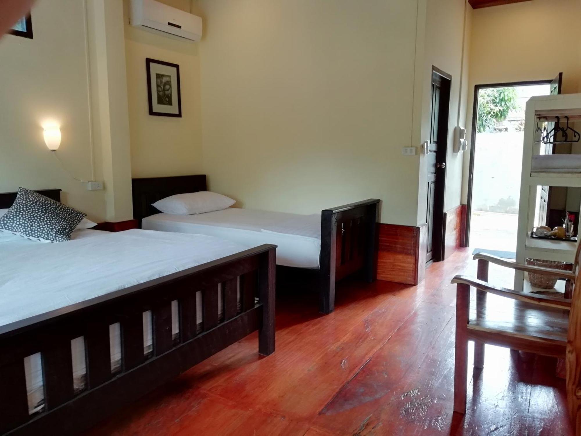Riverview Bungalows & Gh Muang Ngoi Exterior foto