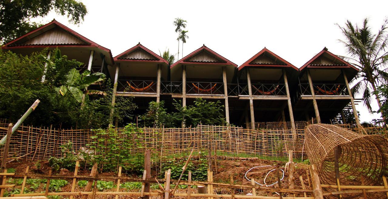 Riverview Bungalows & Gh Muang Ngoi Quarto foto